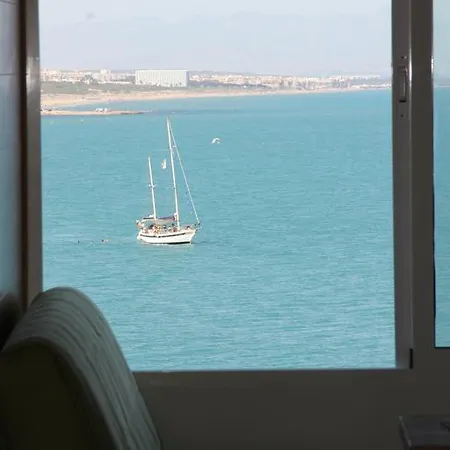 Apartamento With Gorgeous Sea View
